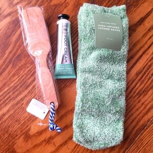 🛍BOGO 50% OFF🦶🧴🧦NWT‼️ Bath & Body Works Foot Routine Gift Set
